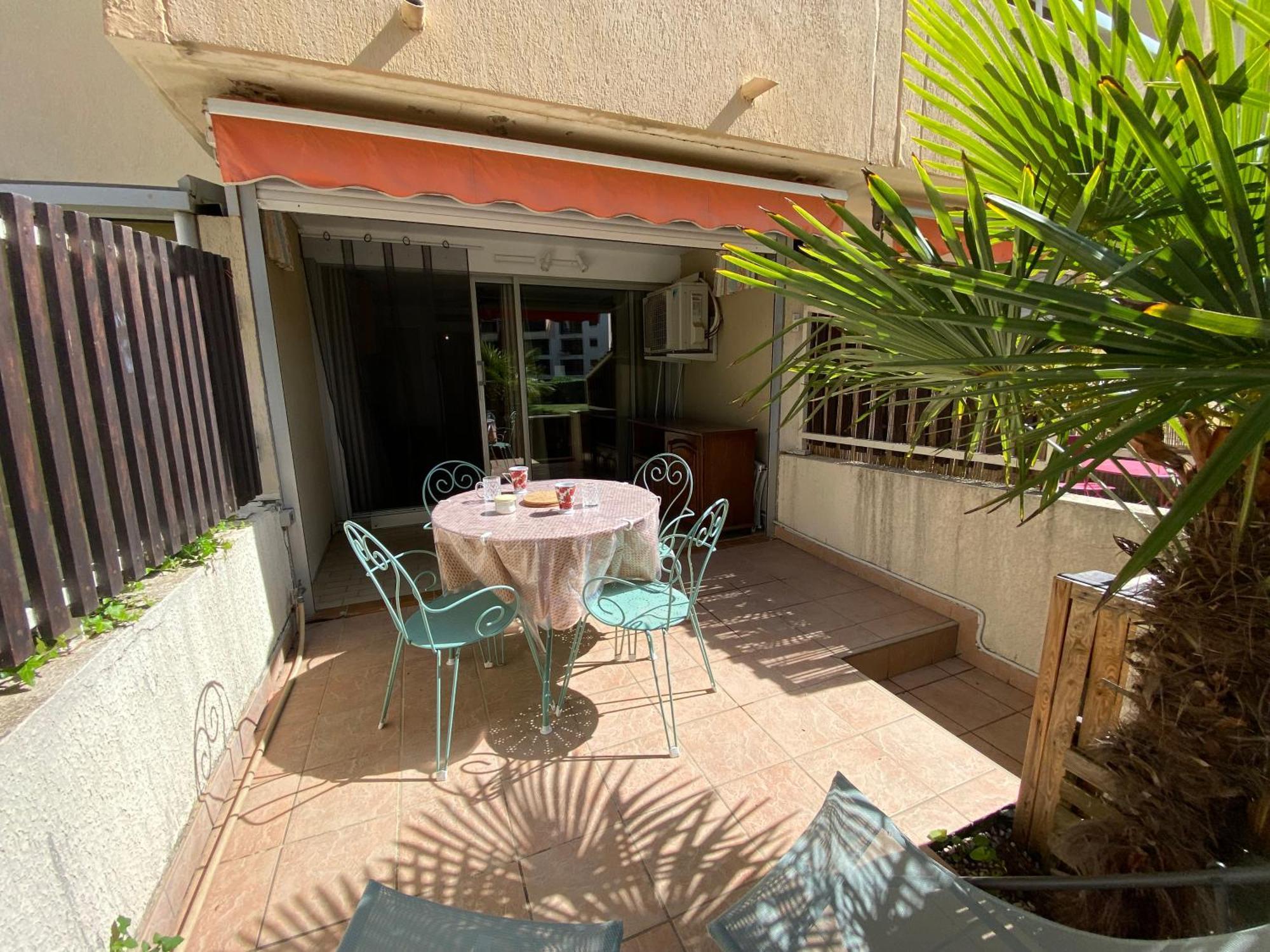 Sol-Y-Days Los Amigos, Studio 4 Couchages En Rez-De-Jardin, Avec Grande Terrasse Et Parking, A 250M De La Plage Le Grau-du-Roi Exterior foto